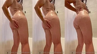 Animasian78 teasing her wet booty in the shower
