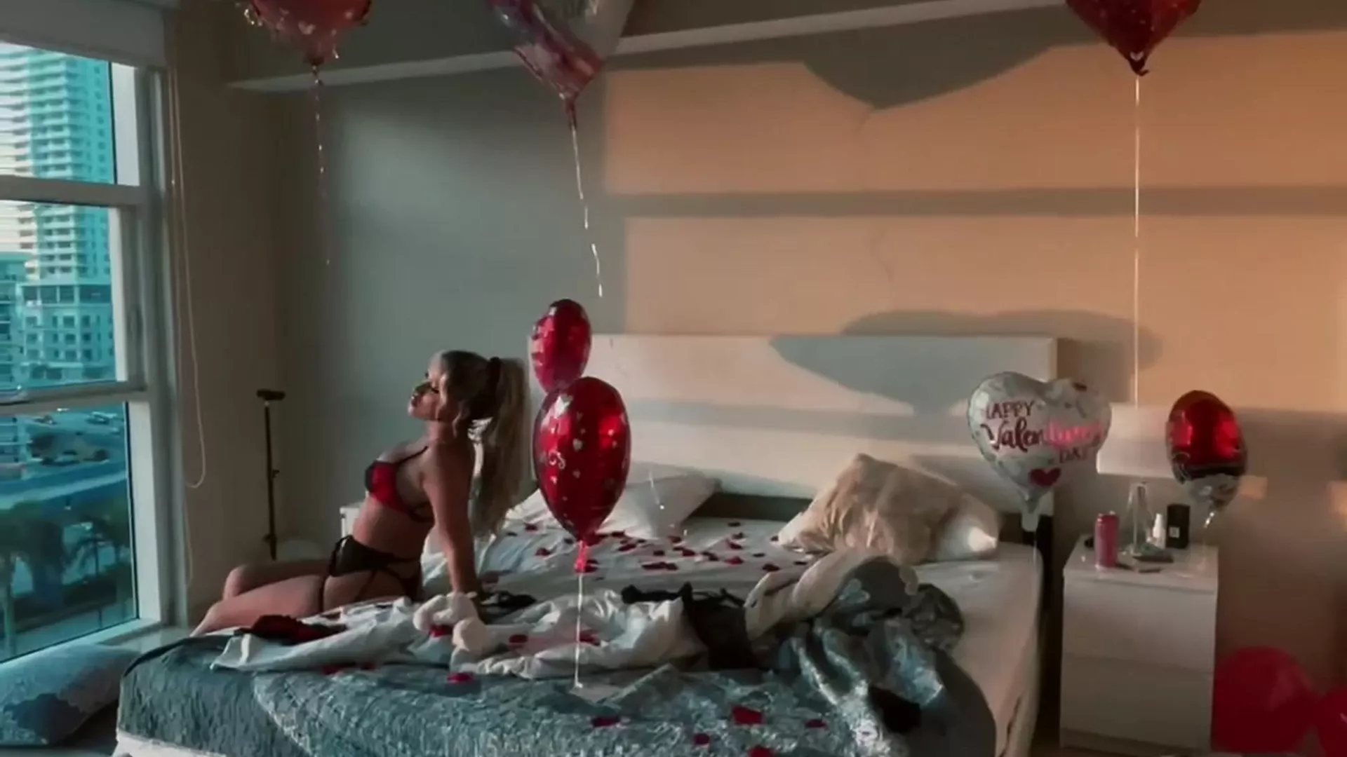 Agusanon teasing her hot body for her birthday party