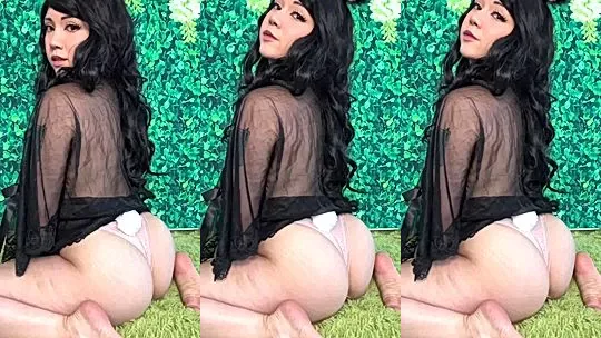 asian nymph Womanwearingred twerking her booty