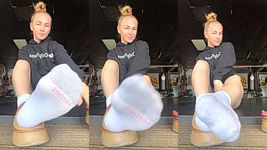Kay Hansen teasing her sweaty feet after the gym