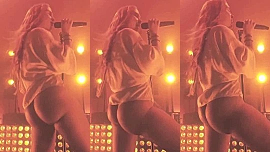hot american girl Niykee Heaton teasing her naked ass on stage