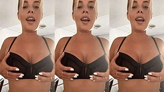 blonde babe giorgiababy playing with her mommy milkers